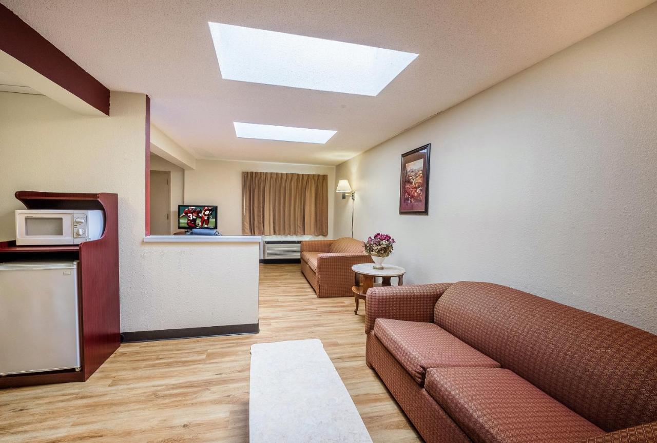 Red Roof Inn Hartford - Vernon Extérieur photo