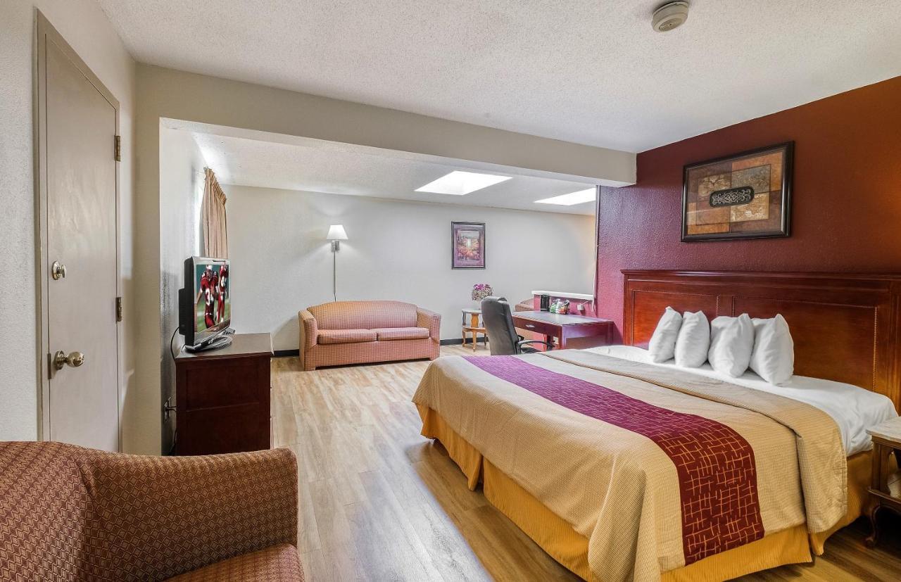 Red Roof Inn Hartford - Vernon Extérieur photo